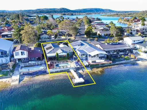 64 Helmsman Blvd, St Huberts Island Sold by Central Coast Agents