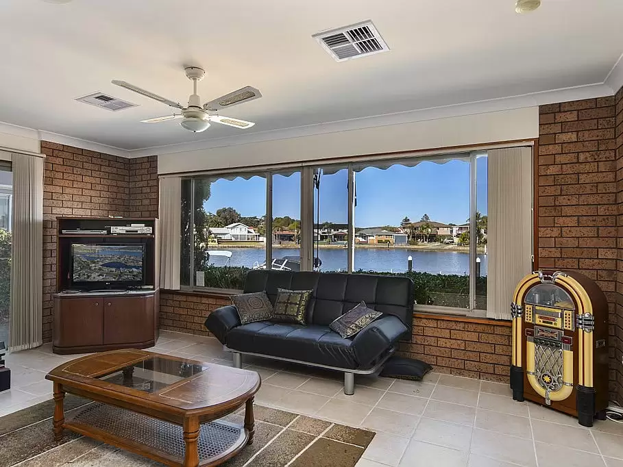 64 Helmsman Blvd, St Huberts Island Sold by Central Coast Agents - image 7