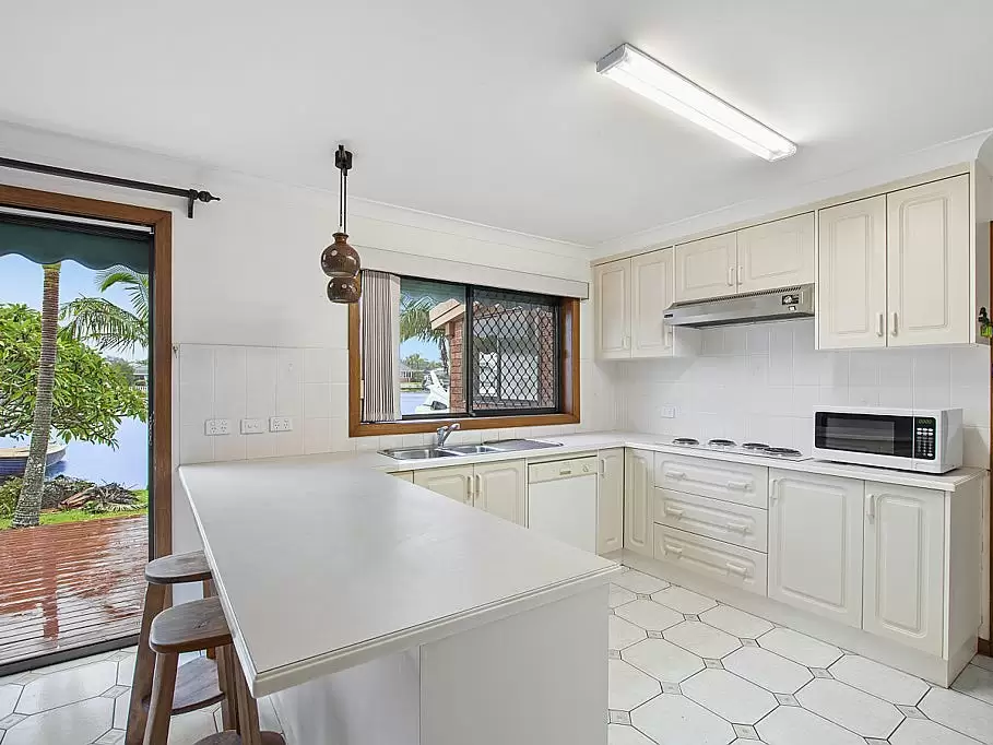 16 Marina View Parade, St Huberts Island Sold by Central Coast Agents - image 3