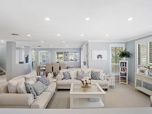 72 Helmsman Boulevard, St Huberts Island Sold by Central Coast Agents