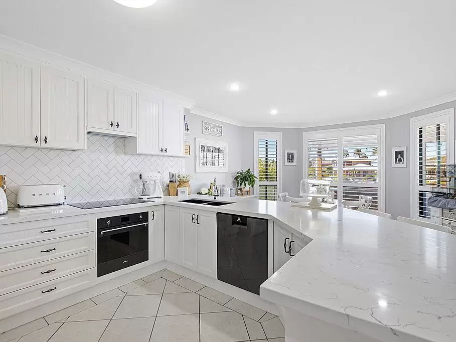 72 Helmsman Boulevard, St Huberts Island Sold by Central Coast Agents - image 4