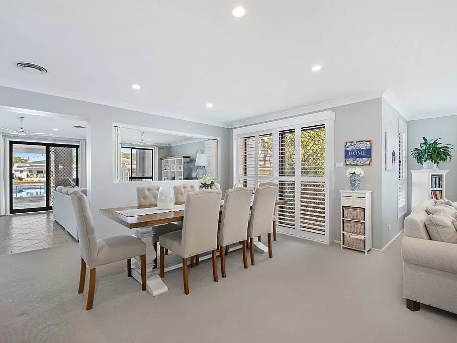 72 Helmsman Boulevard, St Huberts Island Sold by Central Coast Agents - image 5