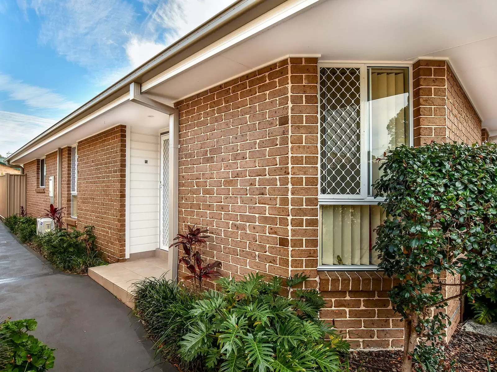 5/141-143 Blackwall Road, Woy Woy Sold by Central Coast Agents - image 1