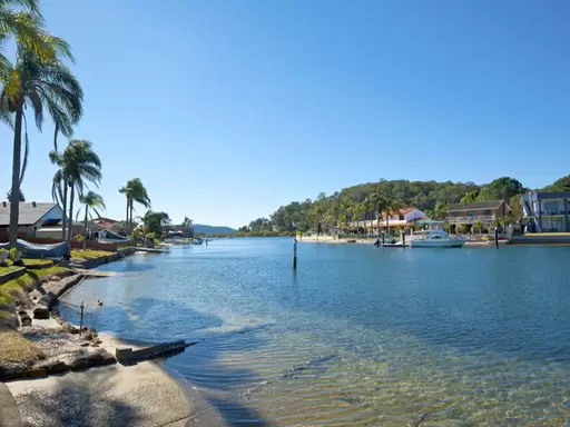 47 Helmsman Boulevard, St Huberts Island Sold by Central Coast Agents