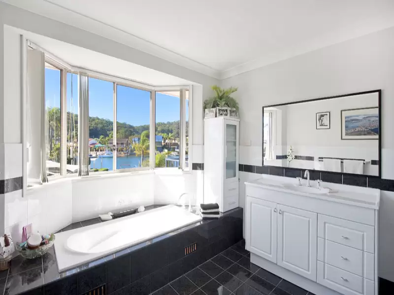 47 Helmsman Boulevard, St Huberts Island Sold by Central Coast Agents - image 5