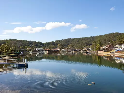 30 Mainsail Ave, St Huberts Island Sold by Central Coast Agents