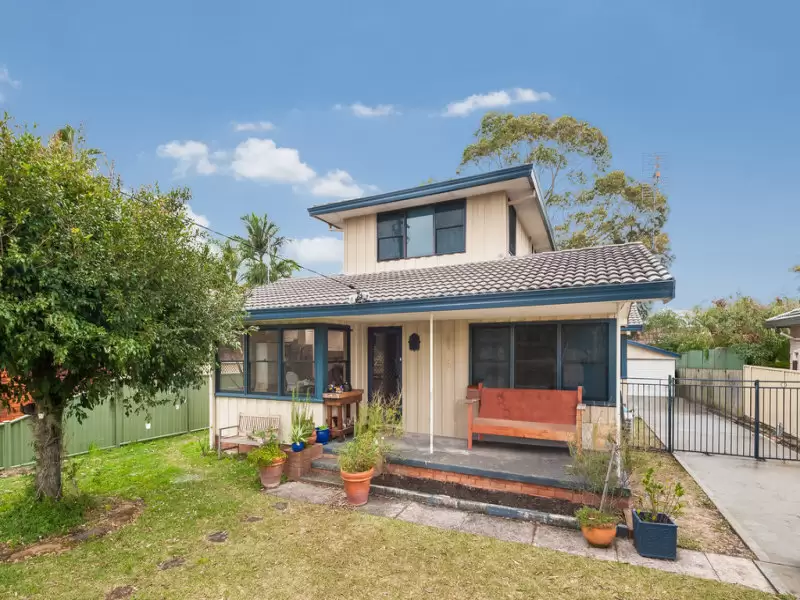 4 Daffodil Drive, Woy Woy Sold by Central Coast Agents - image 1