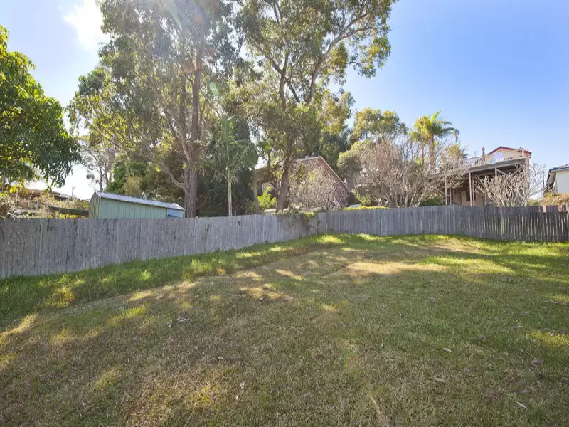 8A Noonan Point Avenue, Point Clare Sold by Central Coast Agents - image 3