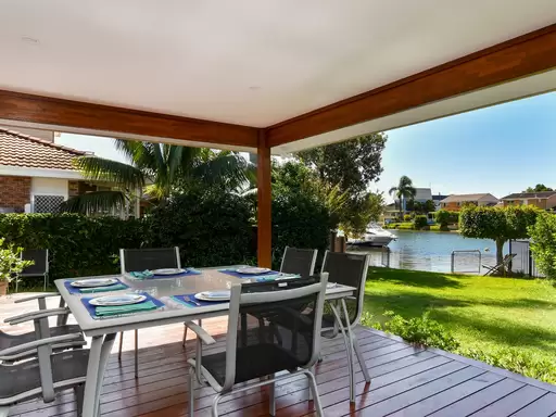 31 Helmsman Blvd, St Huberts Island Sold by Central Coast Agents