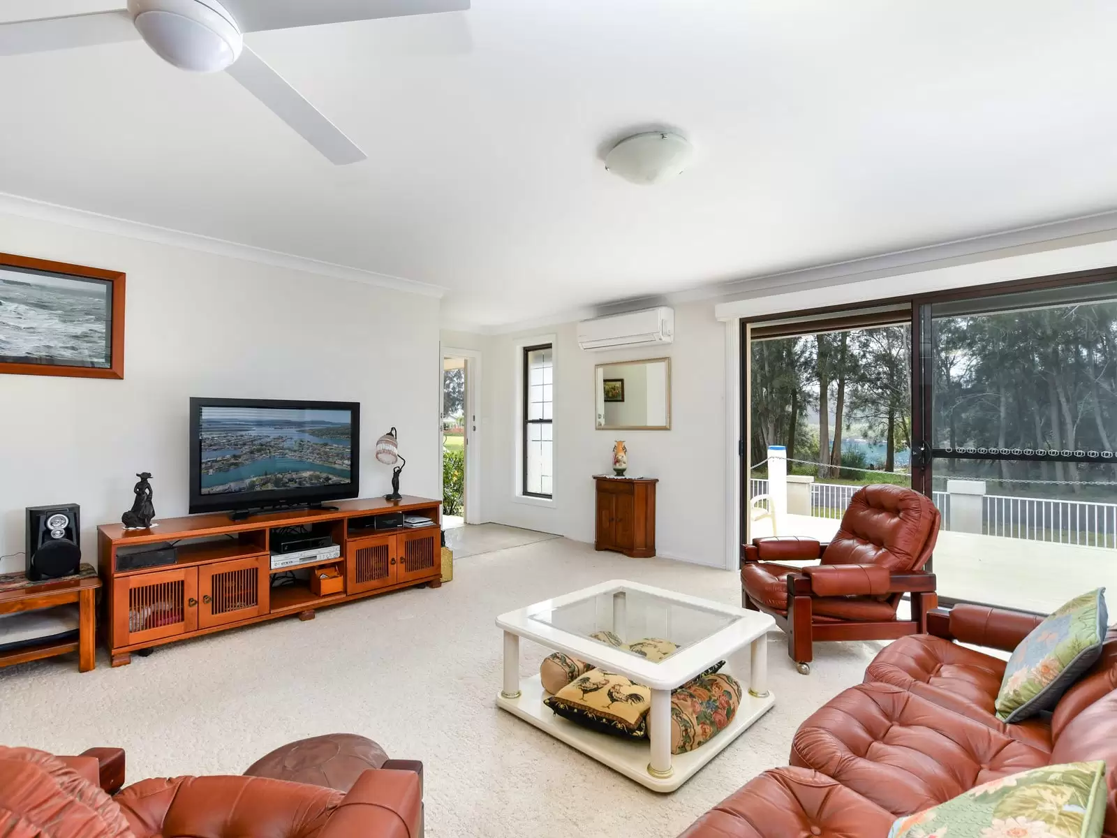 22 Beachfront Pde, St Huberts Island Sold by Central Coast Agents - image 4