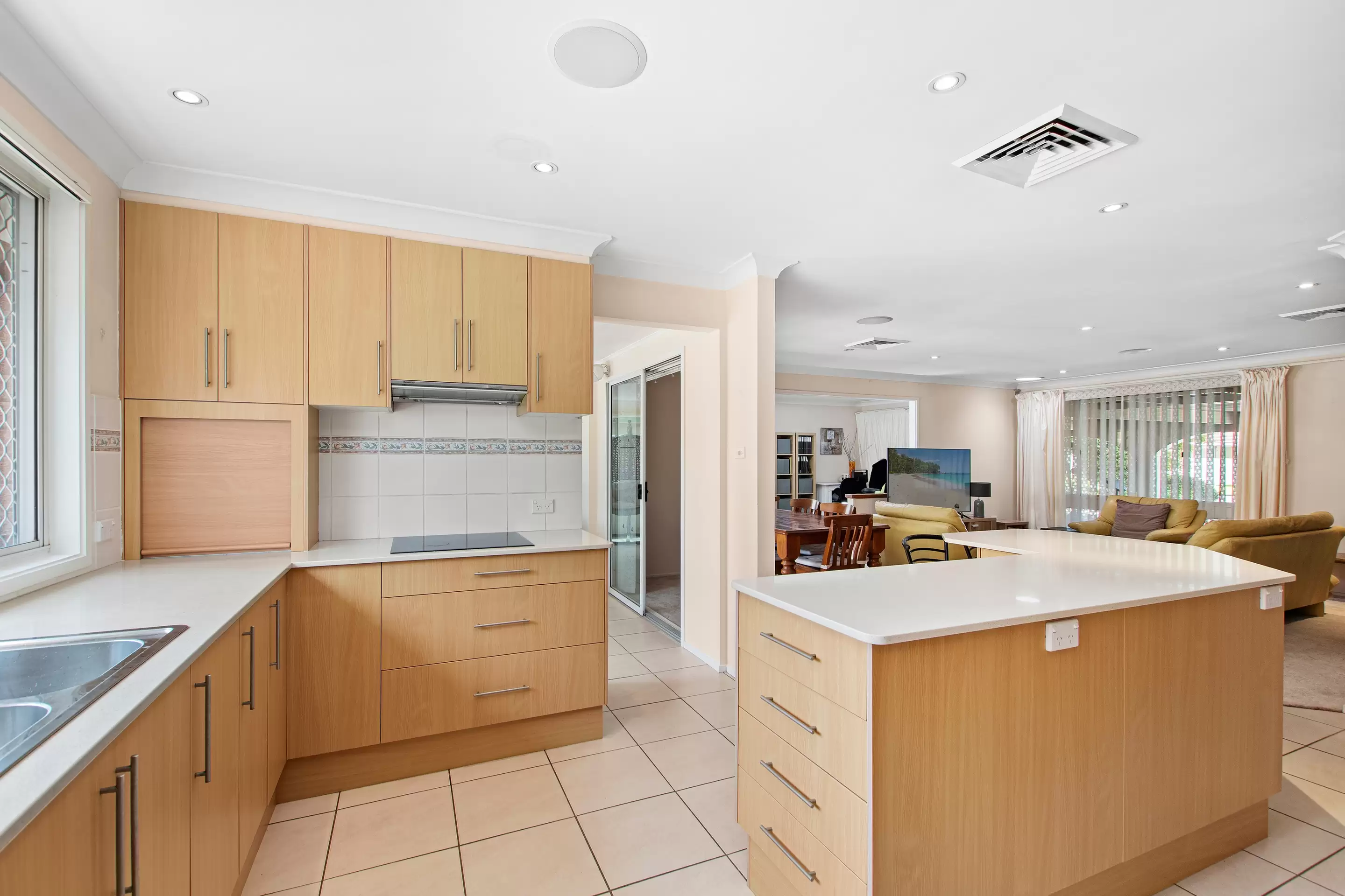 124 Helmsman Blvd, St Huberts Island Sold by Central Coast Agents - image 8