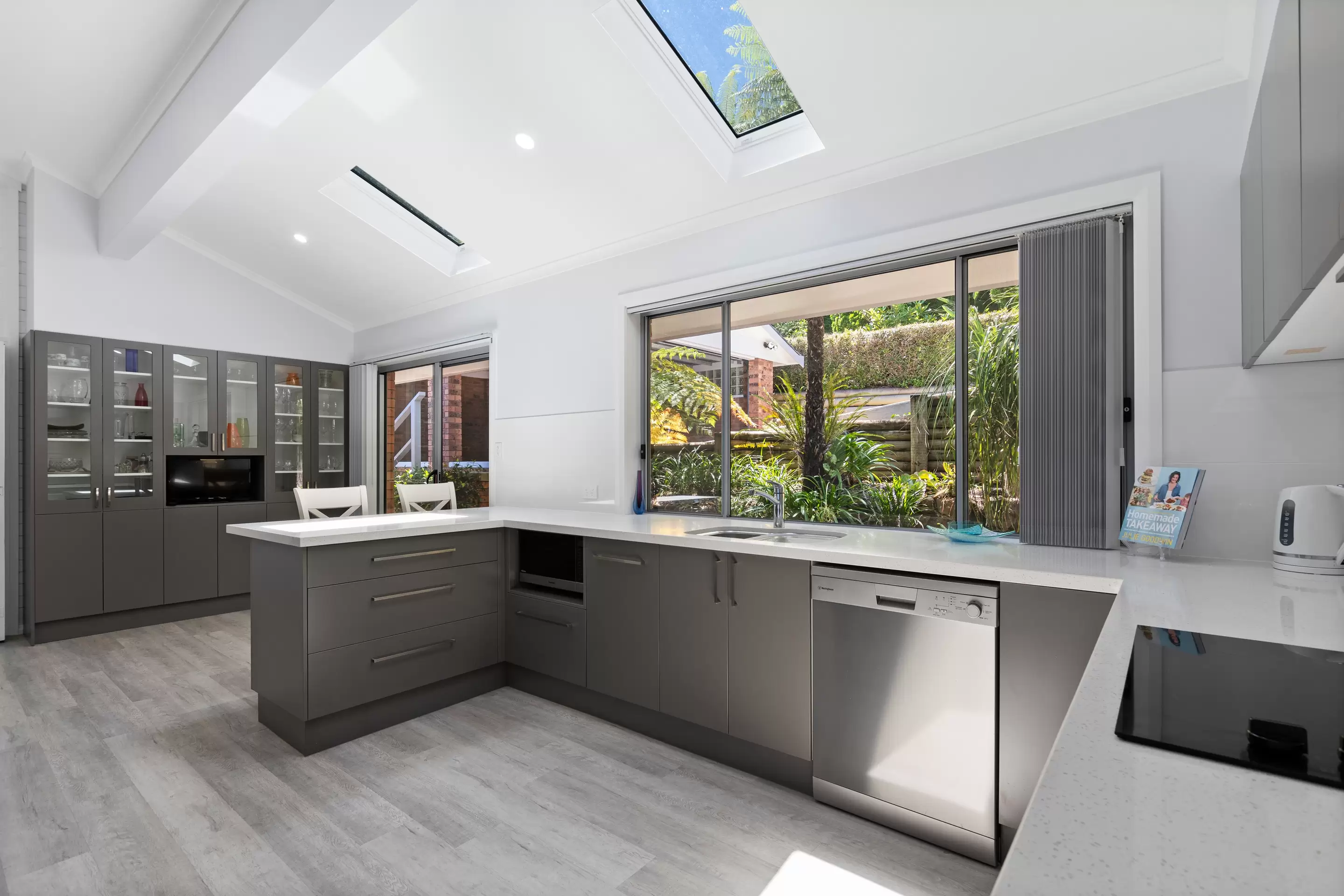 102 Daley Avenue, Daleys Point Sold by Central Coast Agents - image 8