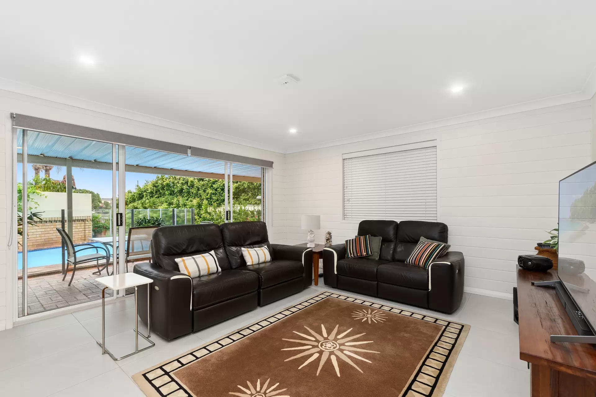 91 Helmsman Blvd, St Huberts Island Sold by Central Coast Agents - image 1