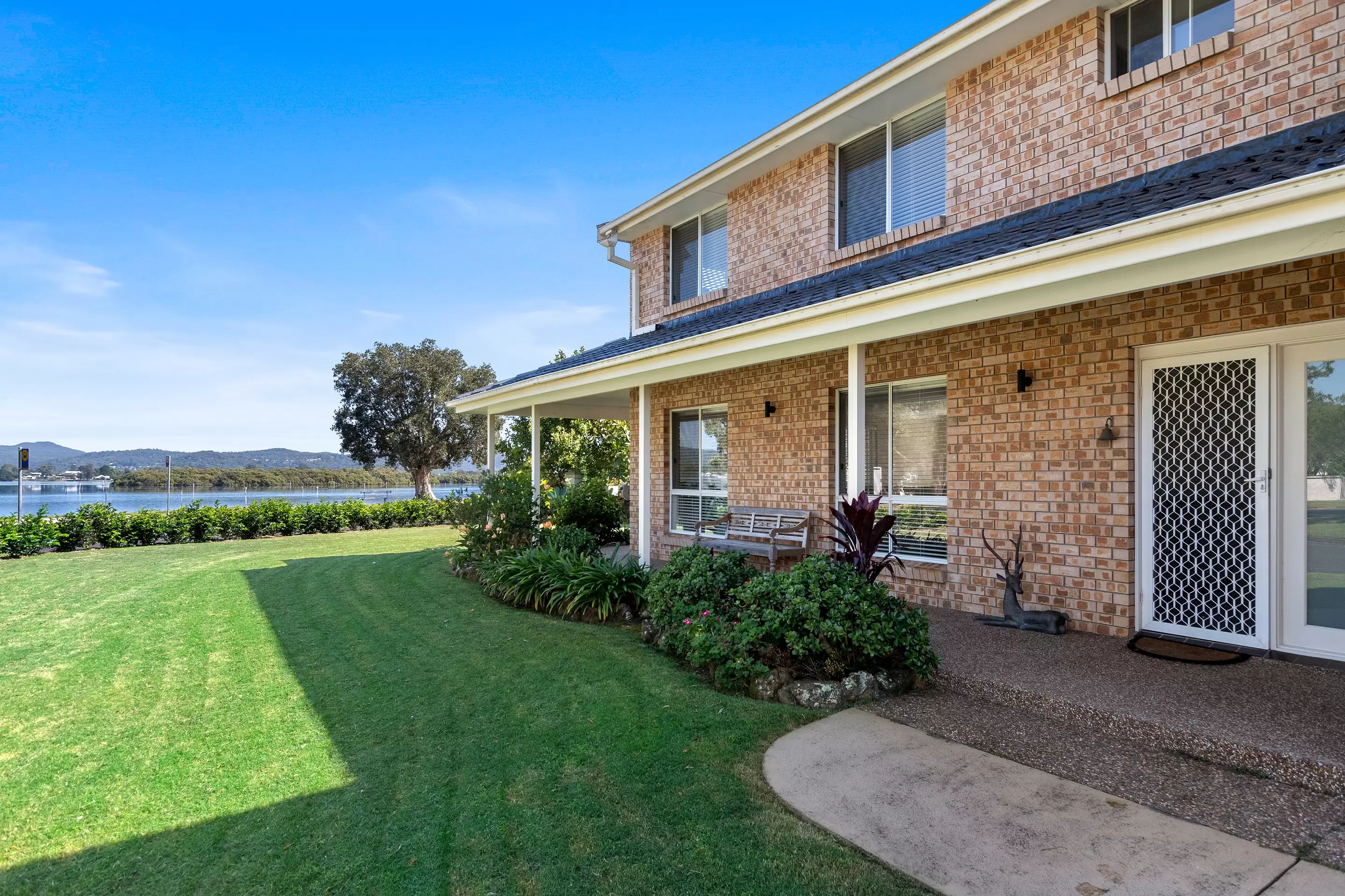 91 Helmsman Blvd, St Huberts Island Sold by Central Coast Agents - image 11