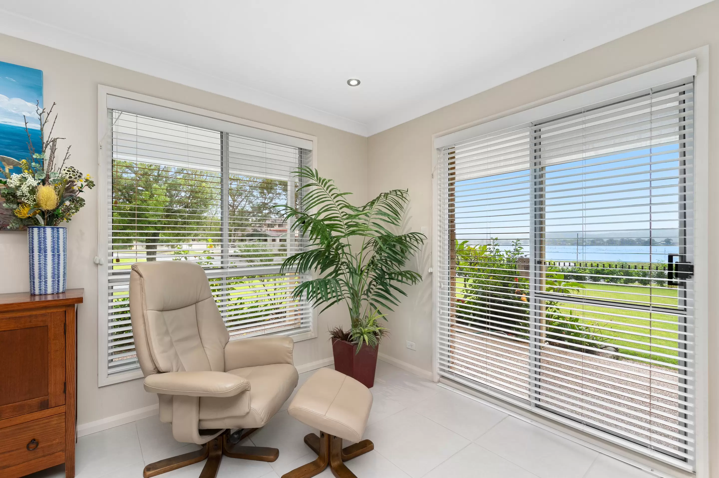 91 Helmsman Blvd, St Huberts Island Sold by Central Coast Agents - image 3