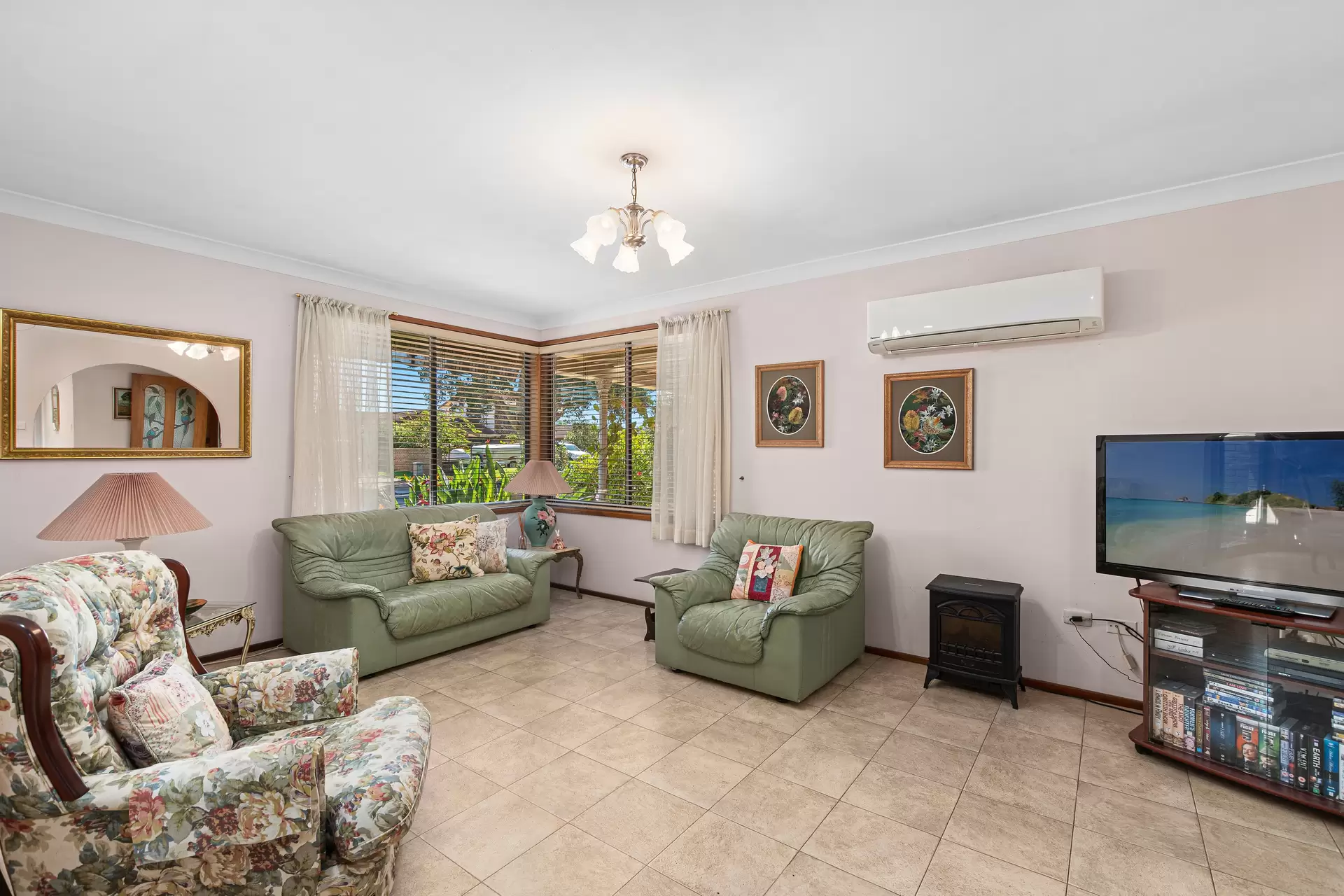 35 Marina View Parade, St Huberts Island Sold by Central Coast Agents - image 1