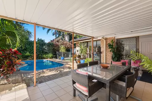 35 Marina View Parade, St Huberts Island Sold by Central Coast Agents