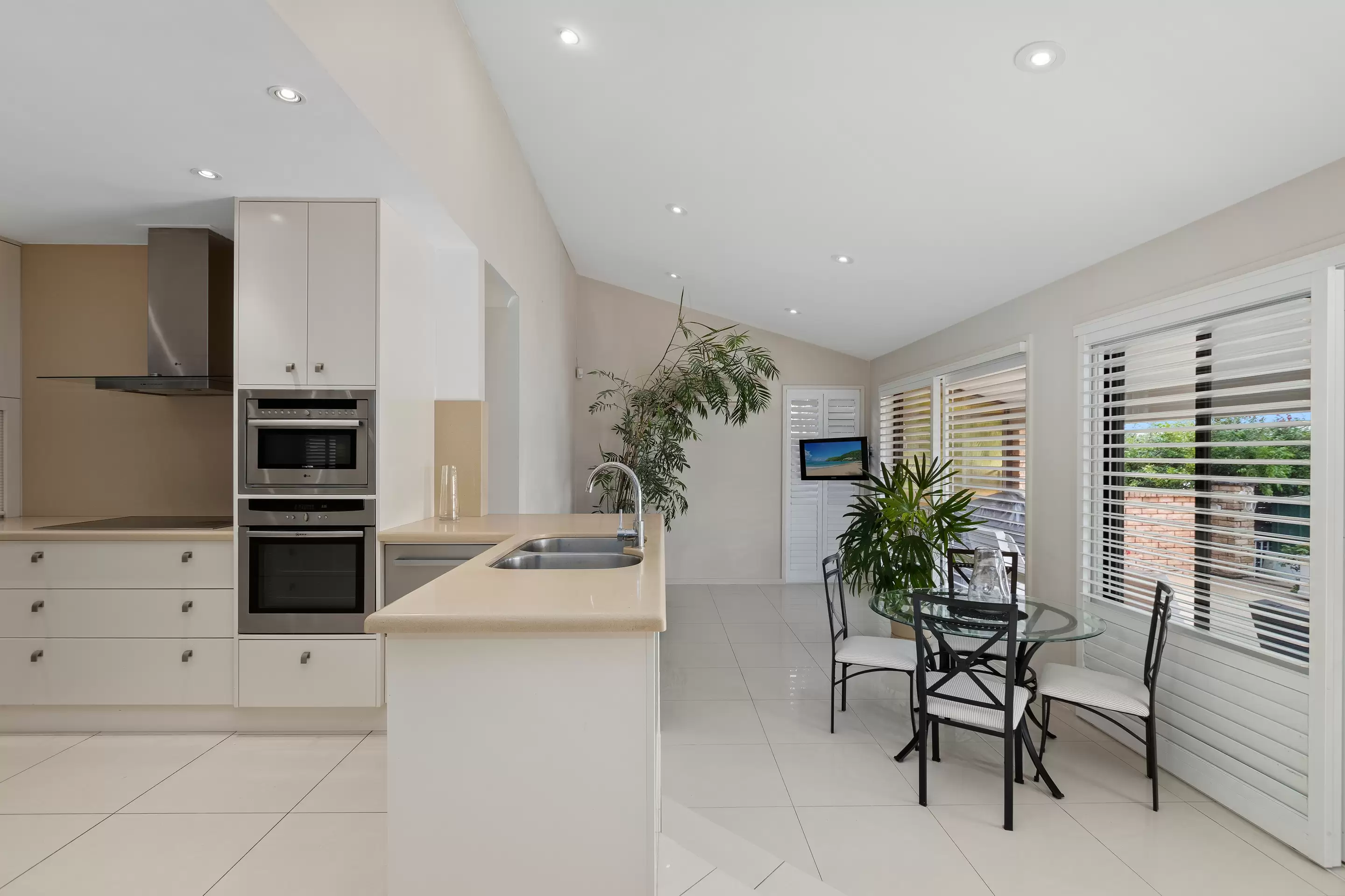 35 Nautilus Crescent, St Huberts Island Sold by Central Coast Agents - image 13