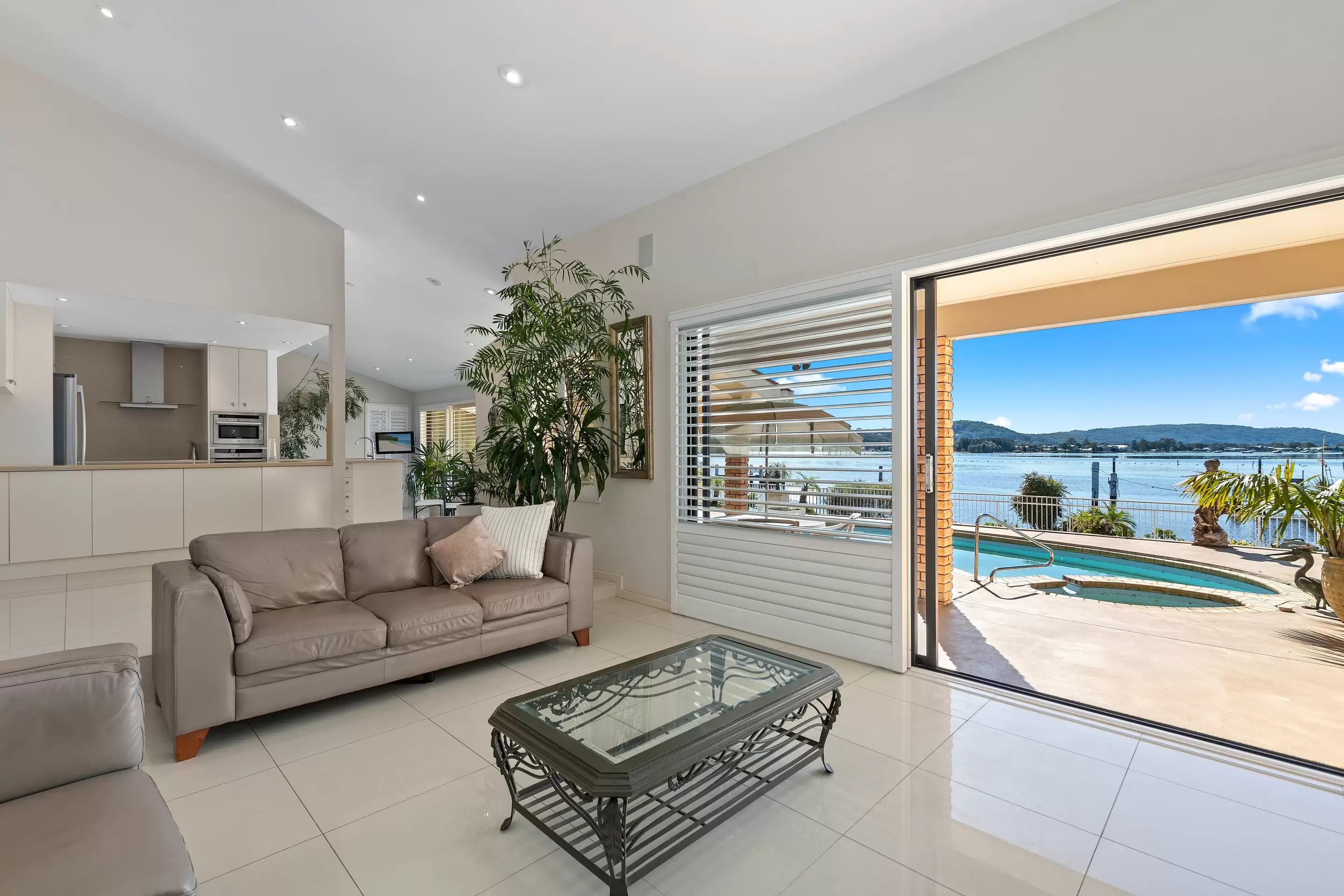 35 Nautilus Crescent, St Huberts Island Sold by Central Coast Agents - image 9