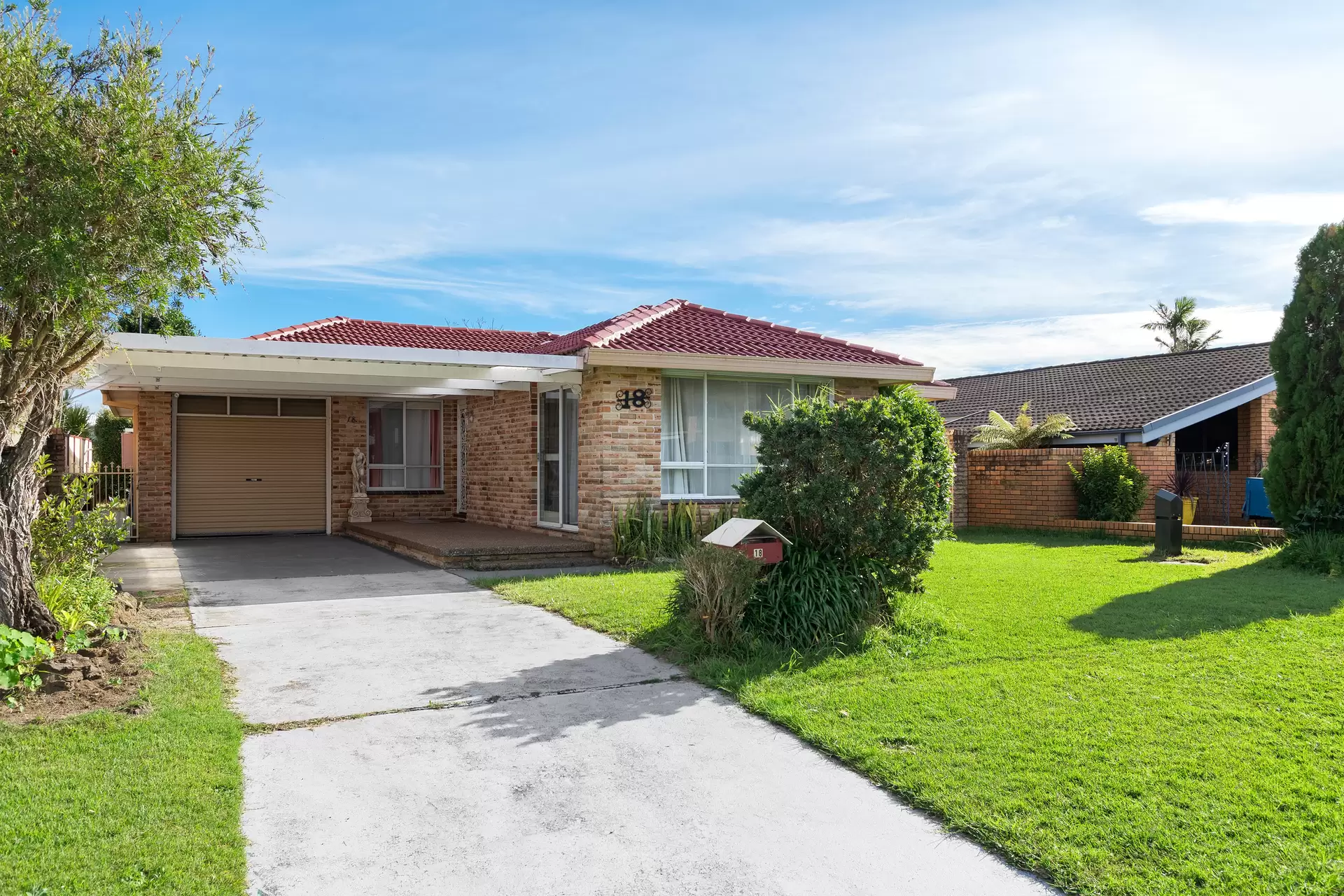 18 Nautilus Crescent, St Huberts Island Sold by Central Coast Agents - image 1