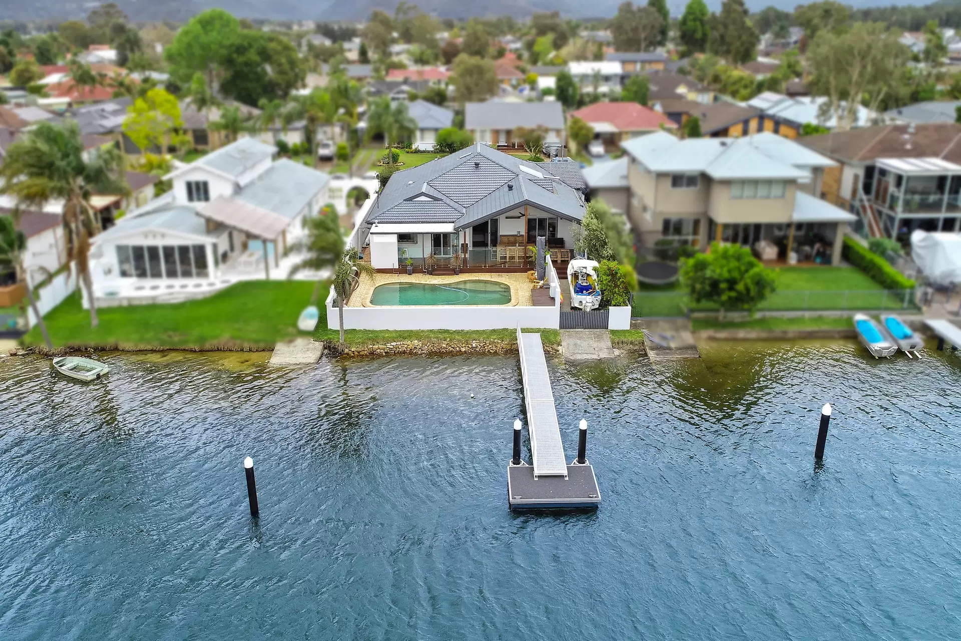 11 Nautilus Crescent, St Huberts Island Sold by Central Coast Agents - image 1