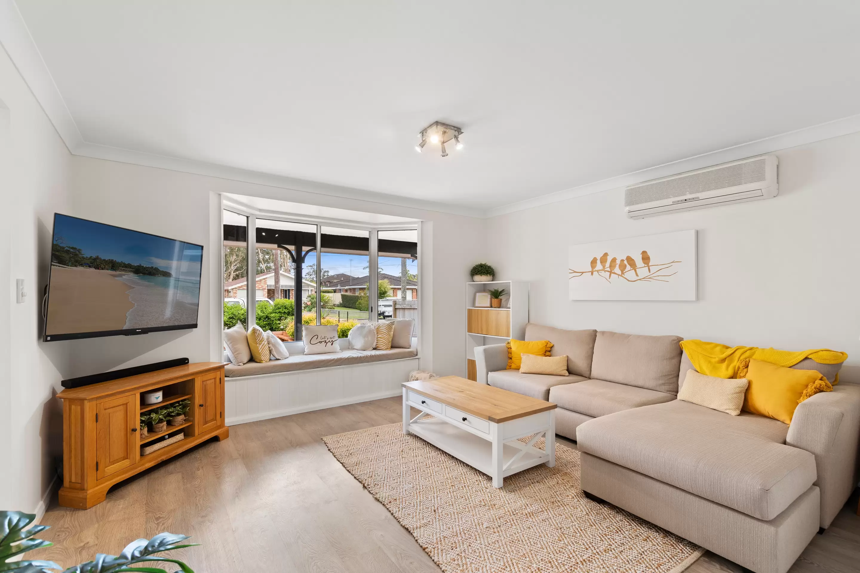 13 Discovery Street, St Huberts Island Sold by Central Coast Agents - image 3