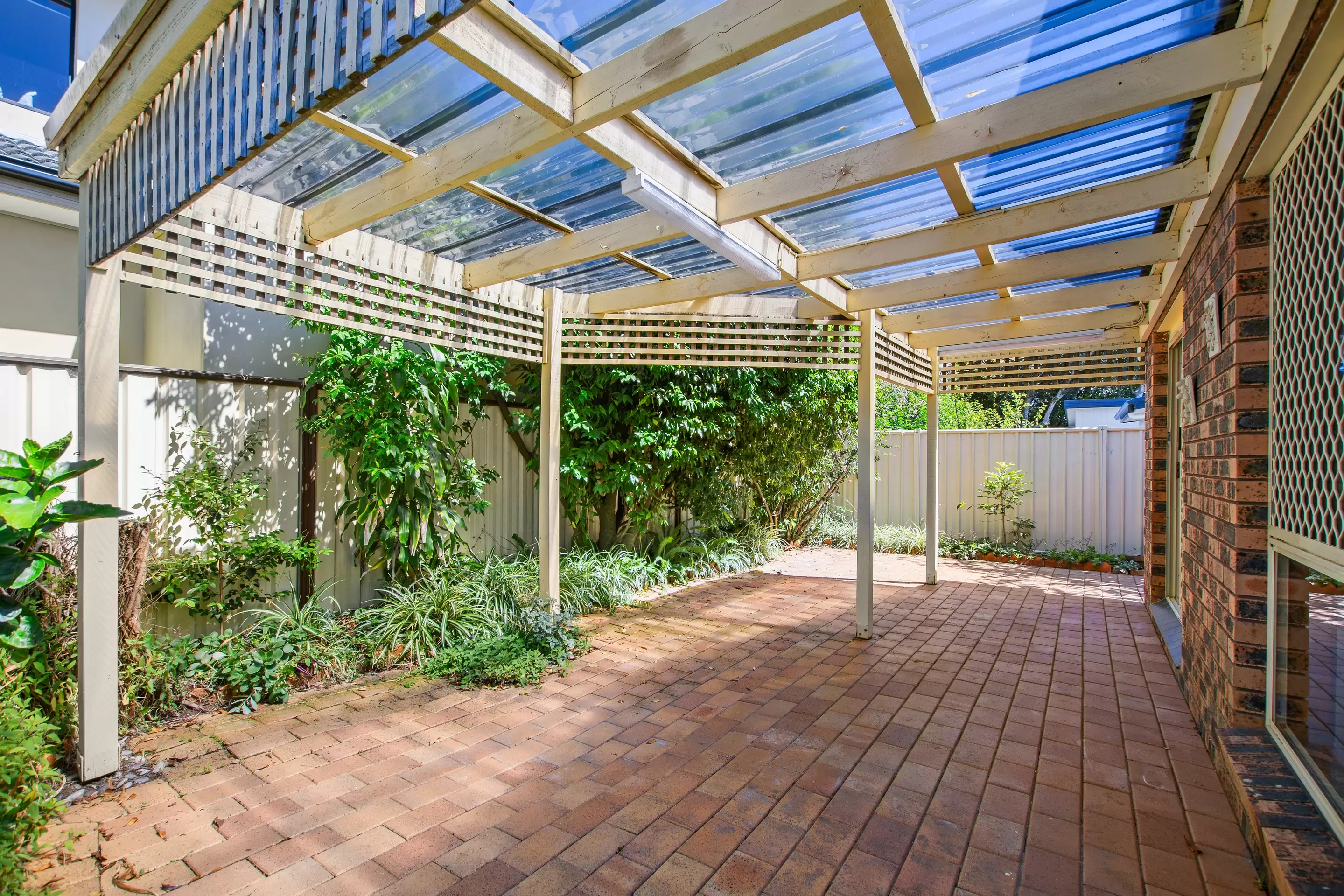 2/71 Murray Street, Booker Bay Sold by Central Coast Agents - image 1