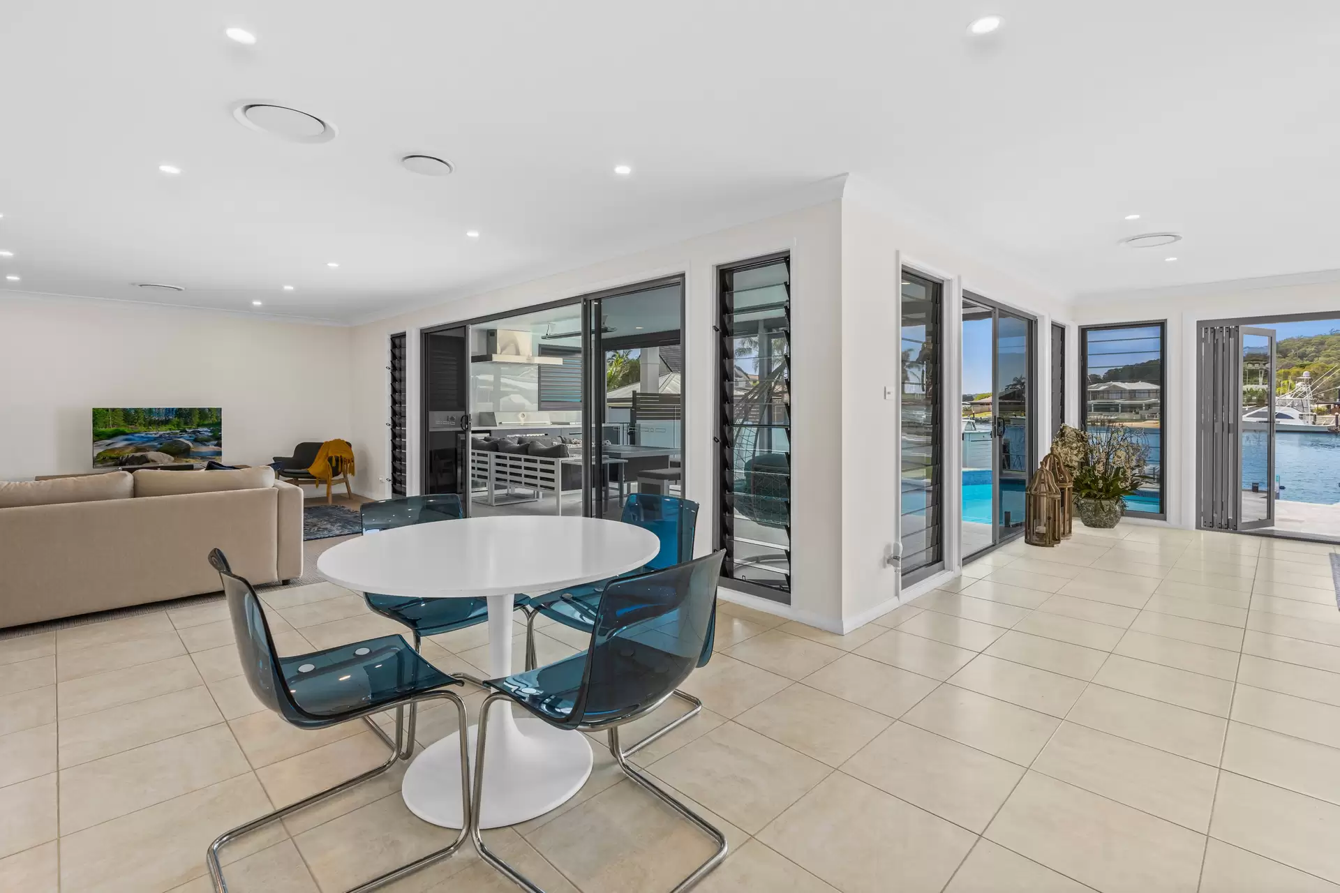 117 Helmsman Blvd, St Huberts Island For Sale by Central Coast Agents - image 1