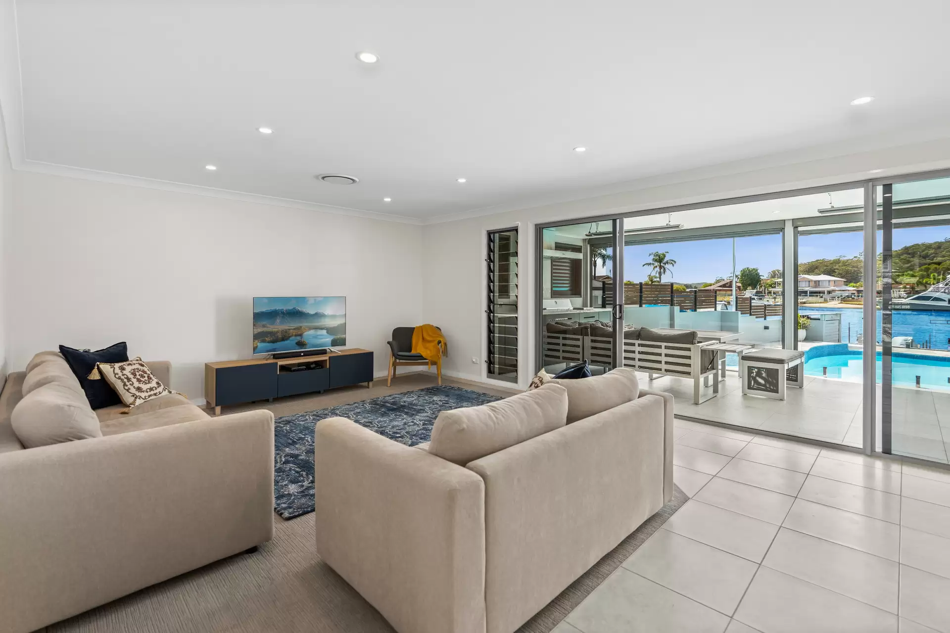 117 Helmsman Blvd, St Huberts Island For Sale by Central Coast Agents - image 1