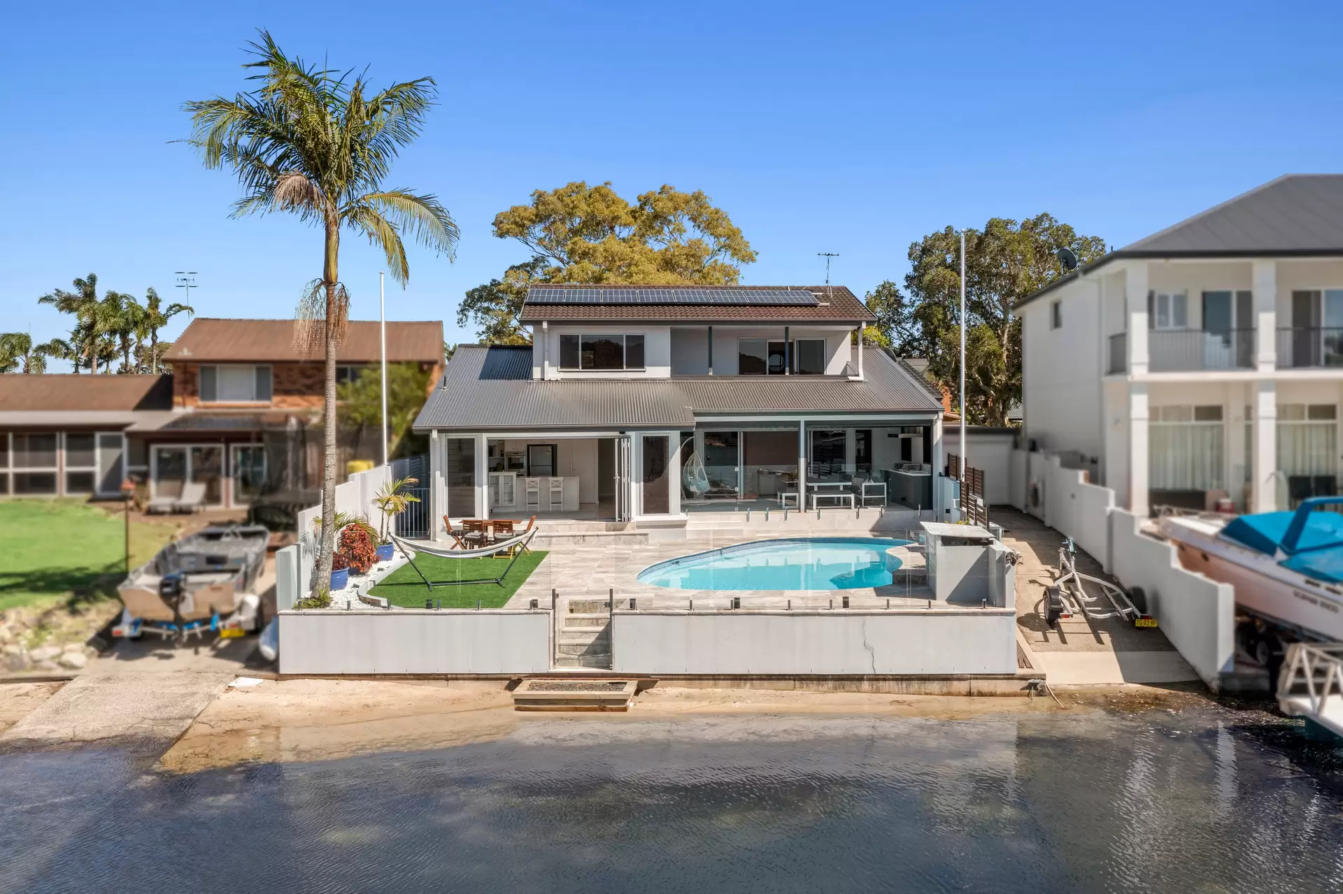 117 Helmsman Blvd, St Huberts Island For Sale by Central Coast Agents - image 1