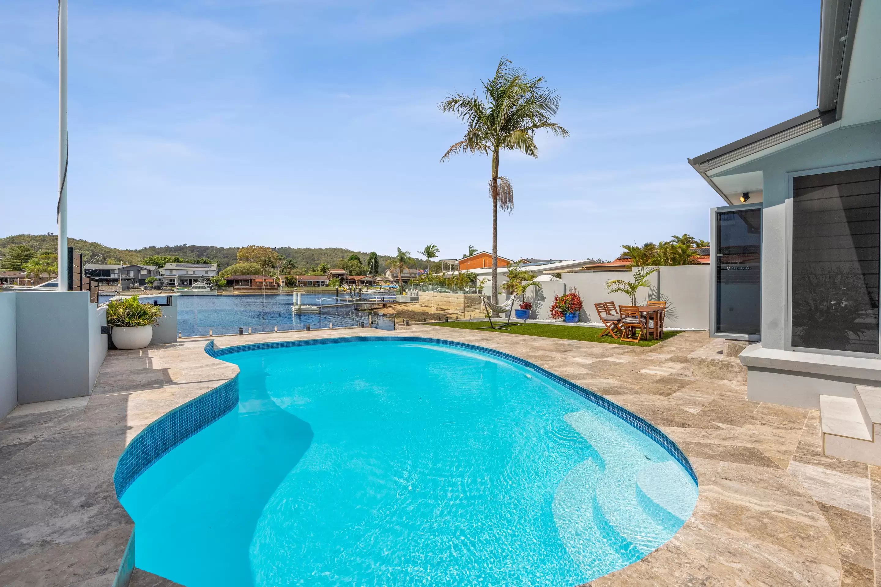 117 Helmsman Blvd, St Huberts Island For Sale by Central Coast Agents - image 4