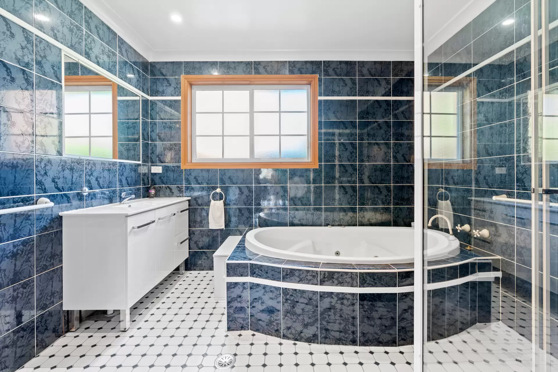 9 Attunga Close, St Huberts Island Sold by Central Coast Agents - image 1