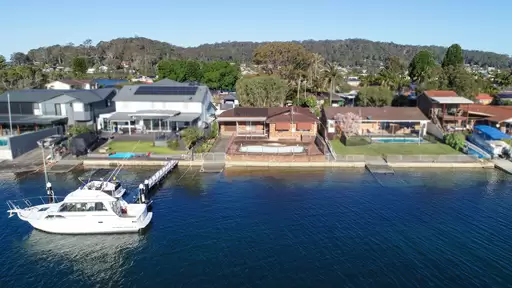 34 Marina View Parade, St Huberts Island Sold by Central Coast Agents