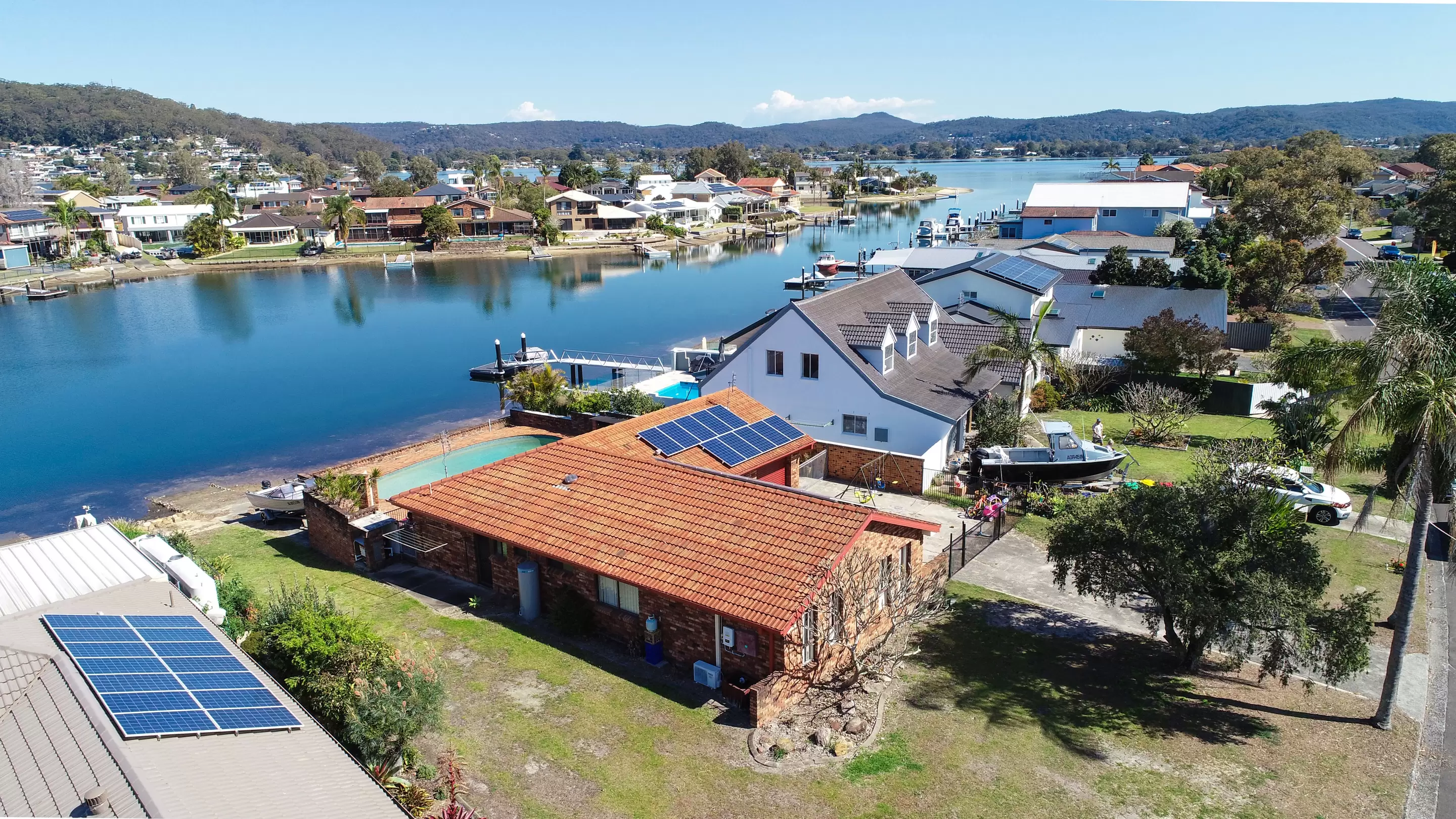 54 Helmsman Blvd, St Huberts Island Sold by Central Coast Agents - image 5