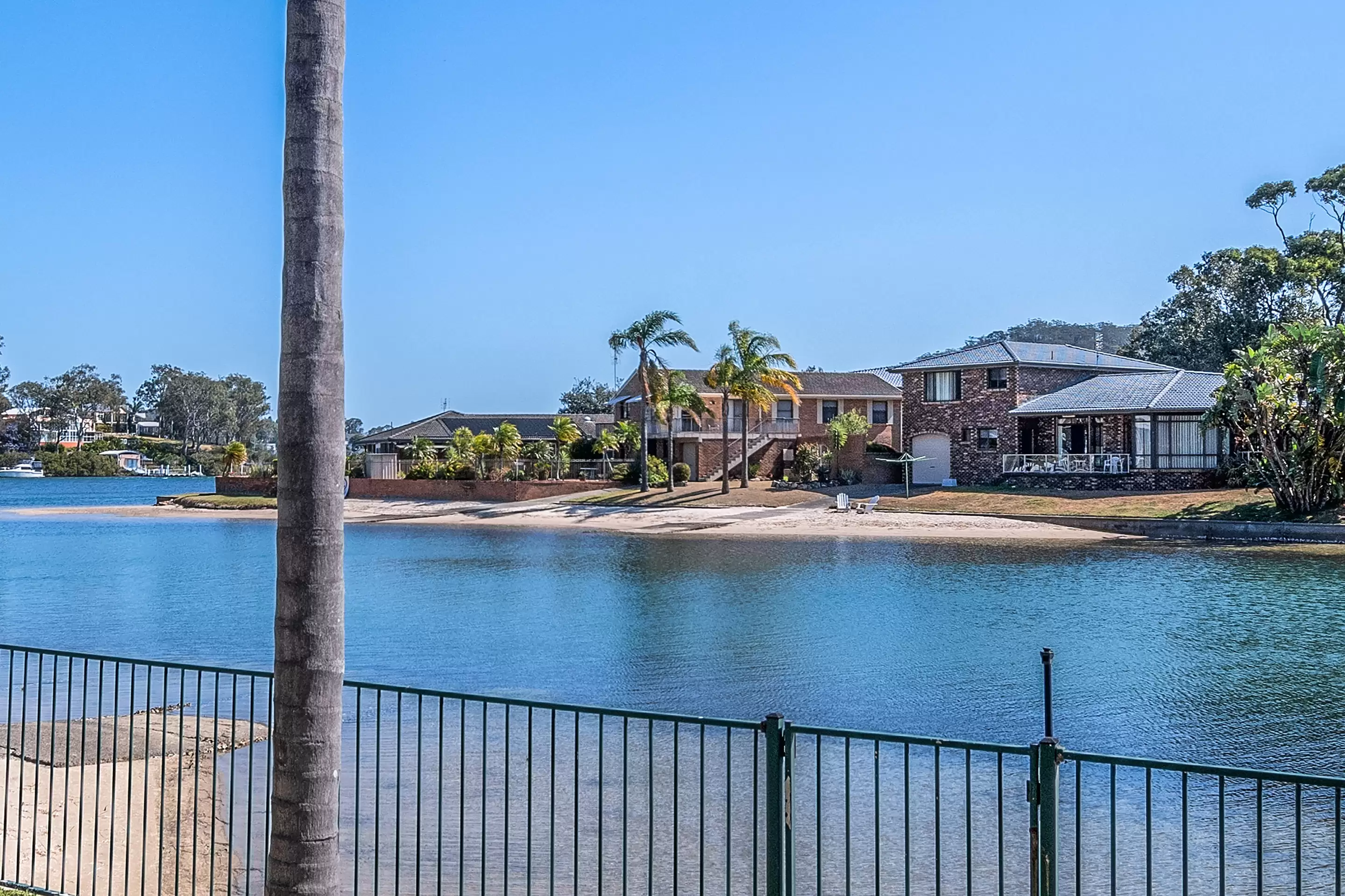 24 Helmsman Blvd, St Huberts Island Sold by Central Coast Agents - image 4