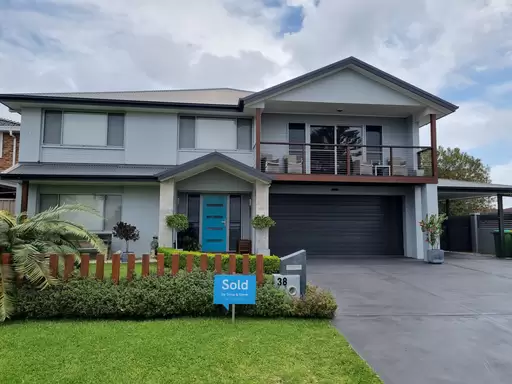 38 Nautilus Crescent, St Huberts Island Sold by Central Coast Agents