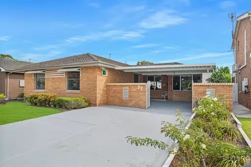 77 Helmsman Boulevard, St Huberts Island Sold by Central Coast Agents