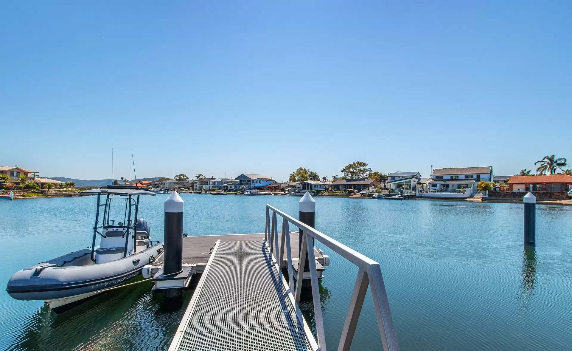 11 Mainsail Avenue, St Huberts Island Sold by Central Coast Agents - image 1