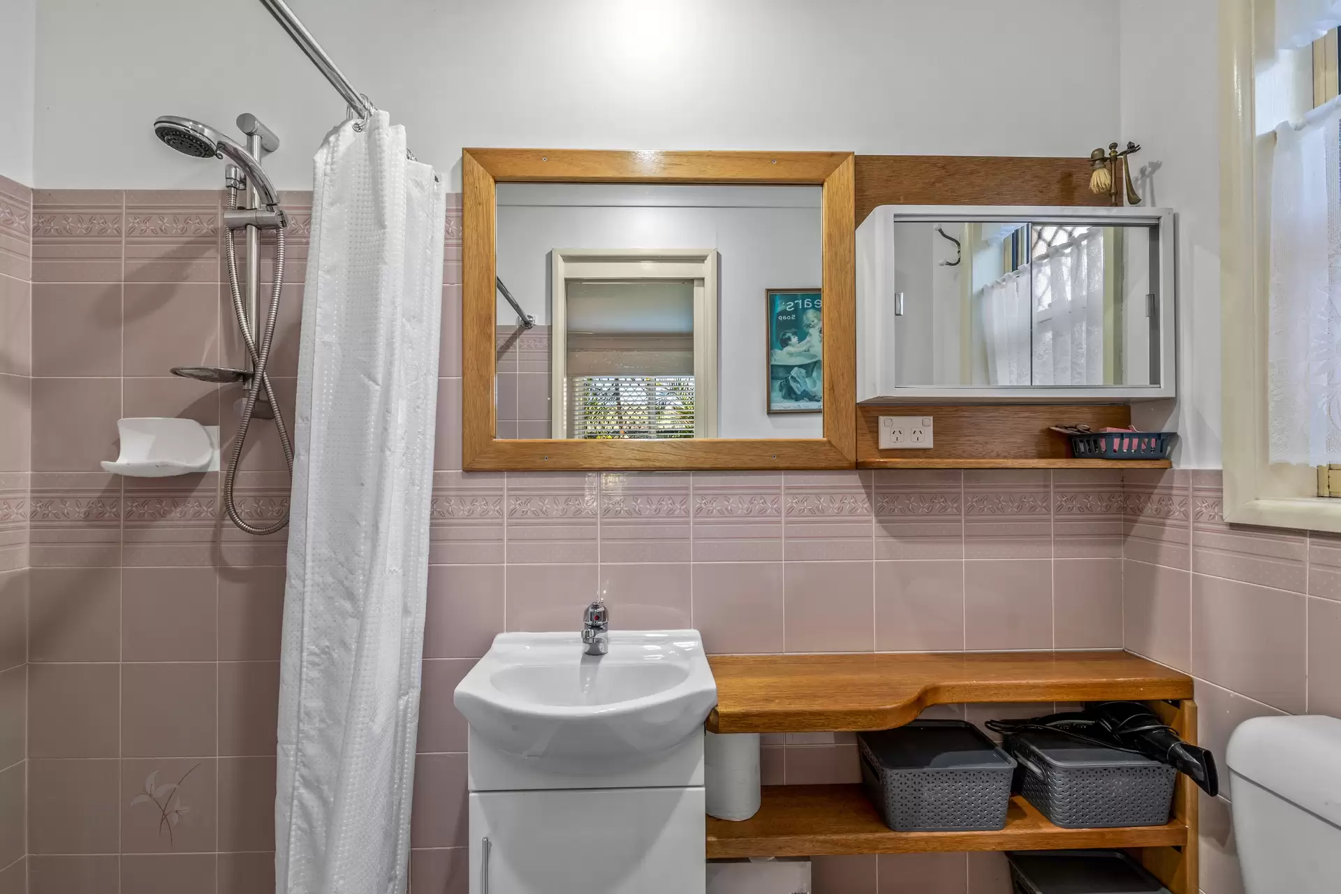2 Yurara Close, Kincumber Sold by Central Coast Agents - image 1