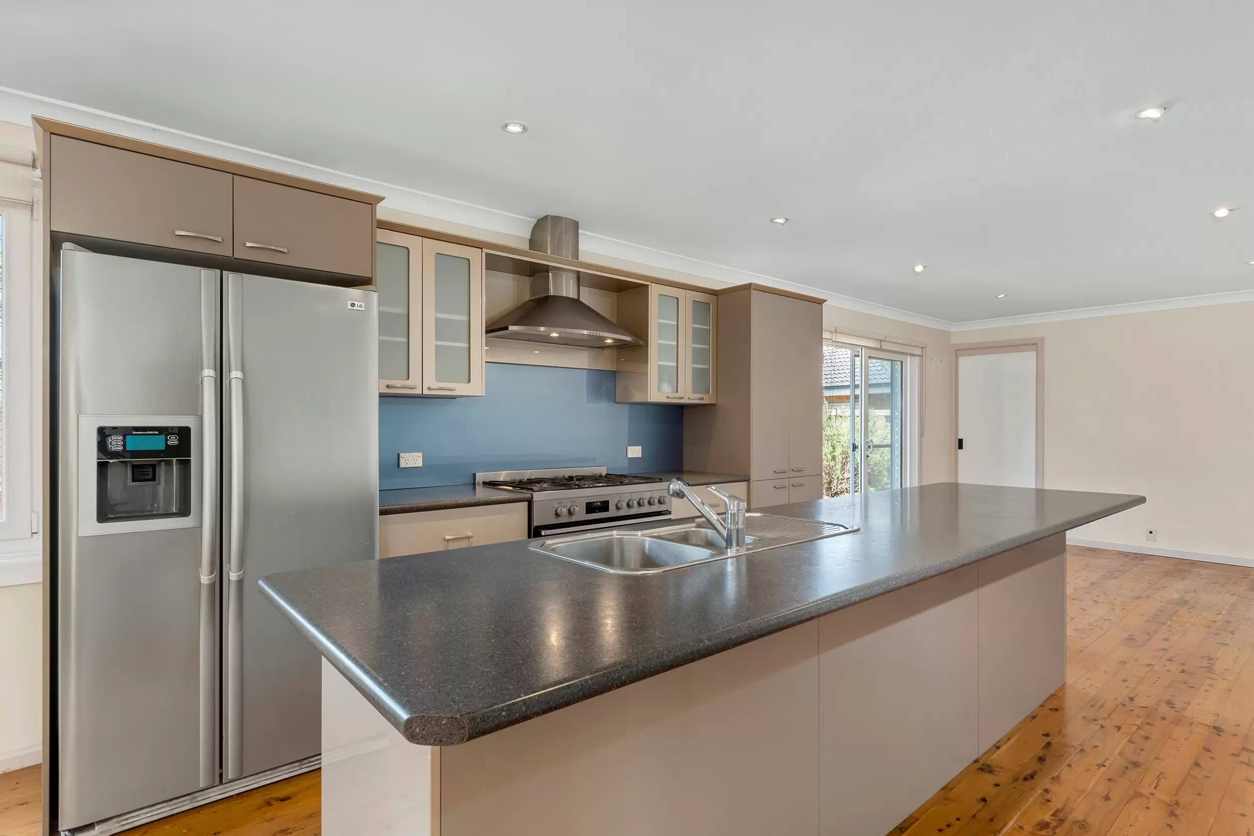 34 Beachfront Parade, St Huberts Island Sold by Central Coast Agents - image 3