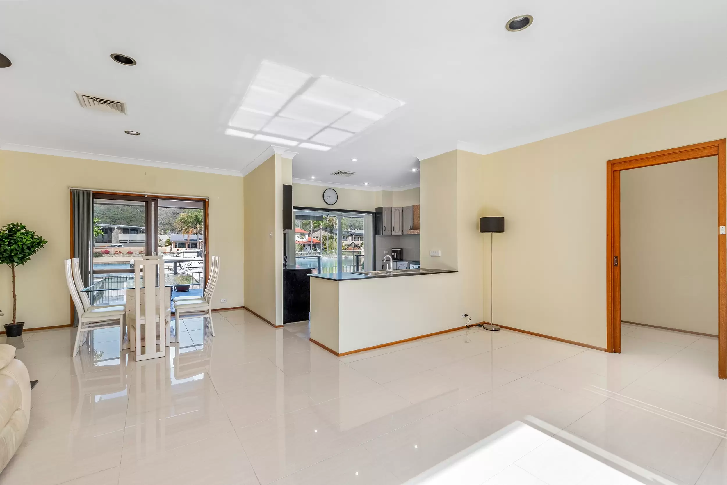 St Huberts Island For Sale by Central Coast Agents - image 4