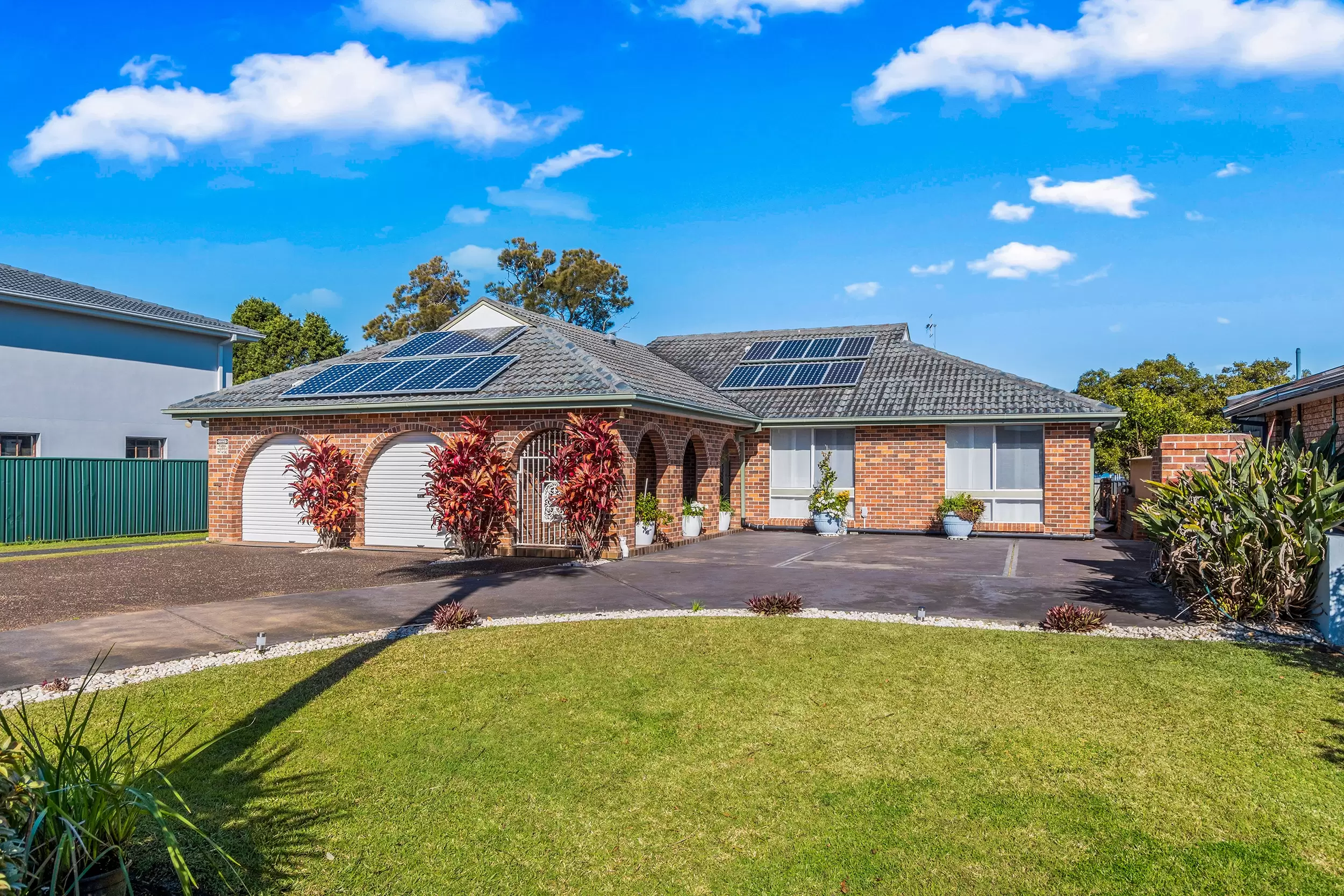 41 Beachfront Pde, St Huberts Island Sold by Central Coast Agents - image 1