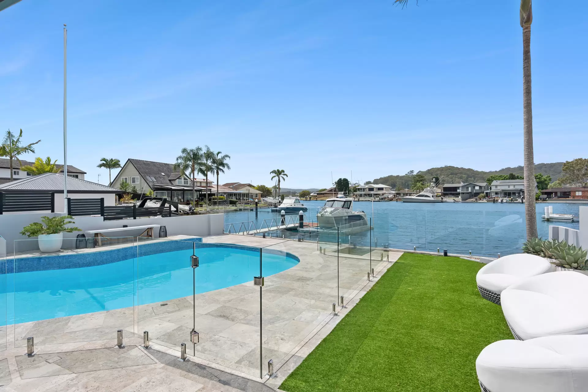 117 Helmsman Blvd, St Huberts Island Sold by Central Coast Agents - image 1