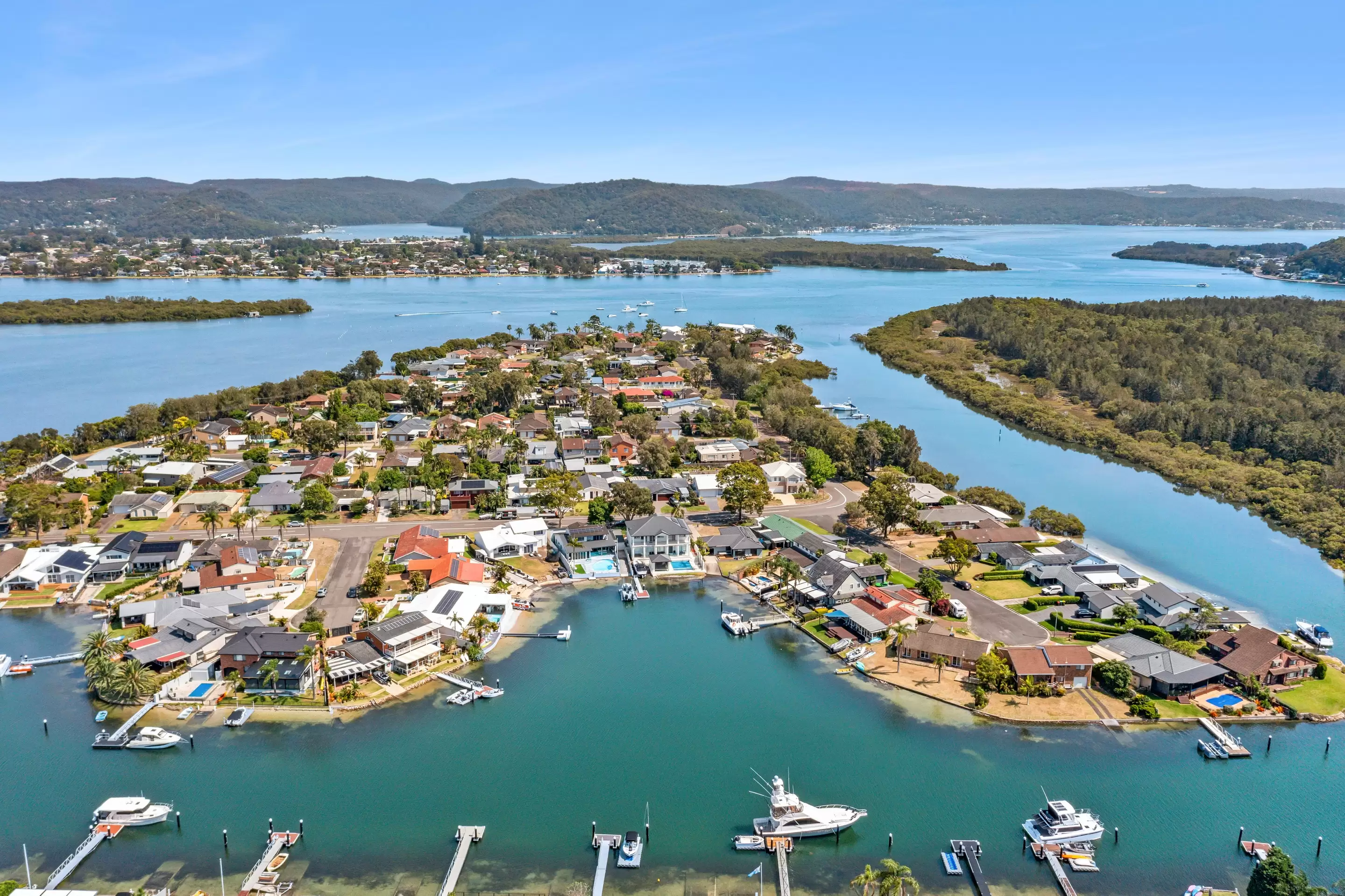 117 Helmsman Blvd, St Huberts Island Sold by Central Coast Agents - image 19