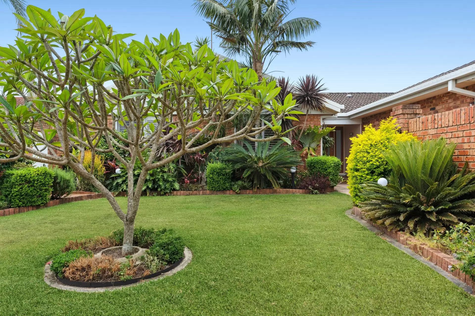 3 Helmsman Blvd, St Huberts Island For Sale by Central Coast Agents - image 1