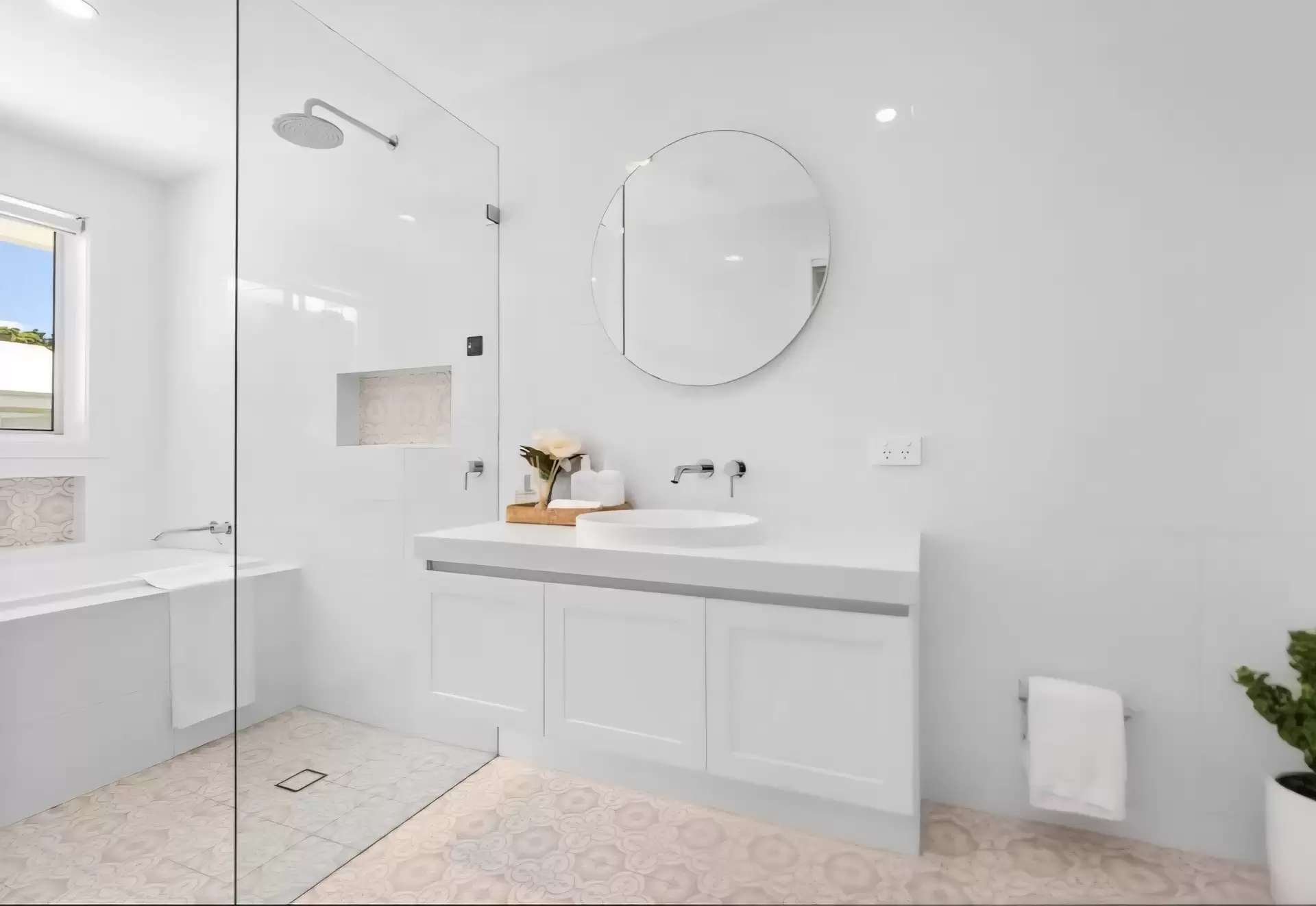 30 Nautilus Crescent, St Huberts Island Sold by Central Coast Agents - image 1