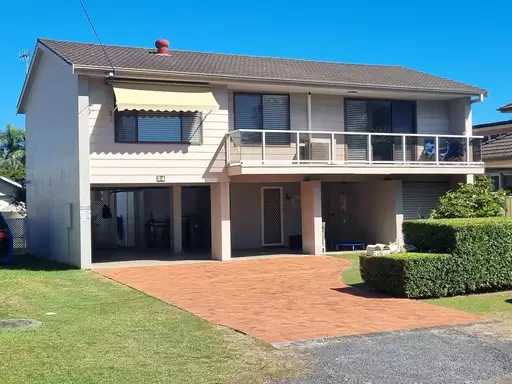 24 Beachfront Parade, St Huberts Island For Sale by Central Coast Agents